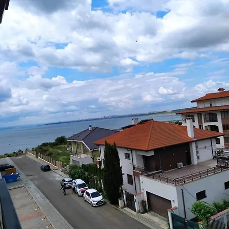 Маре Де Лукс
